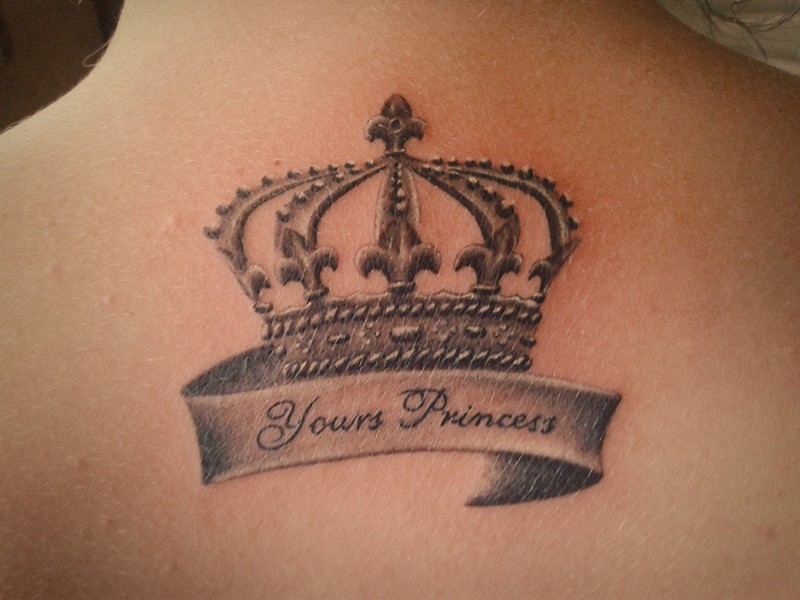 Тату корона